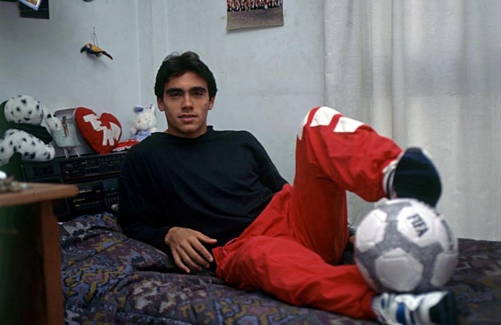 aaajarchive's tweet photo. Juan Pablo Sorín posando para la revista "El Grafico" un año antes de consagrarse campeón mundial Sub-20

1994 https://t.co/AHxpVApd0Y