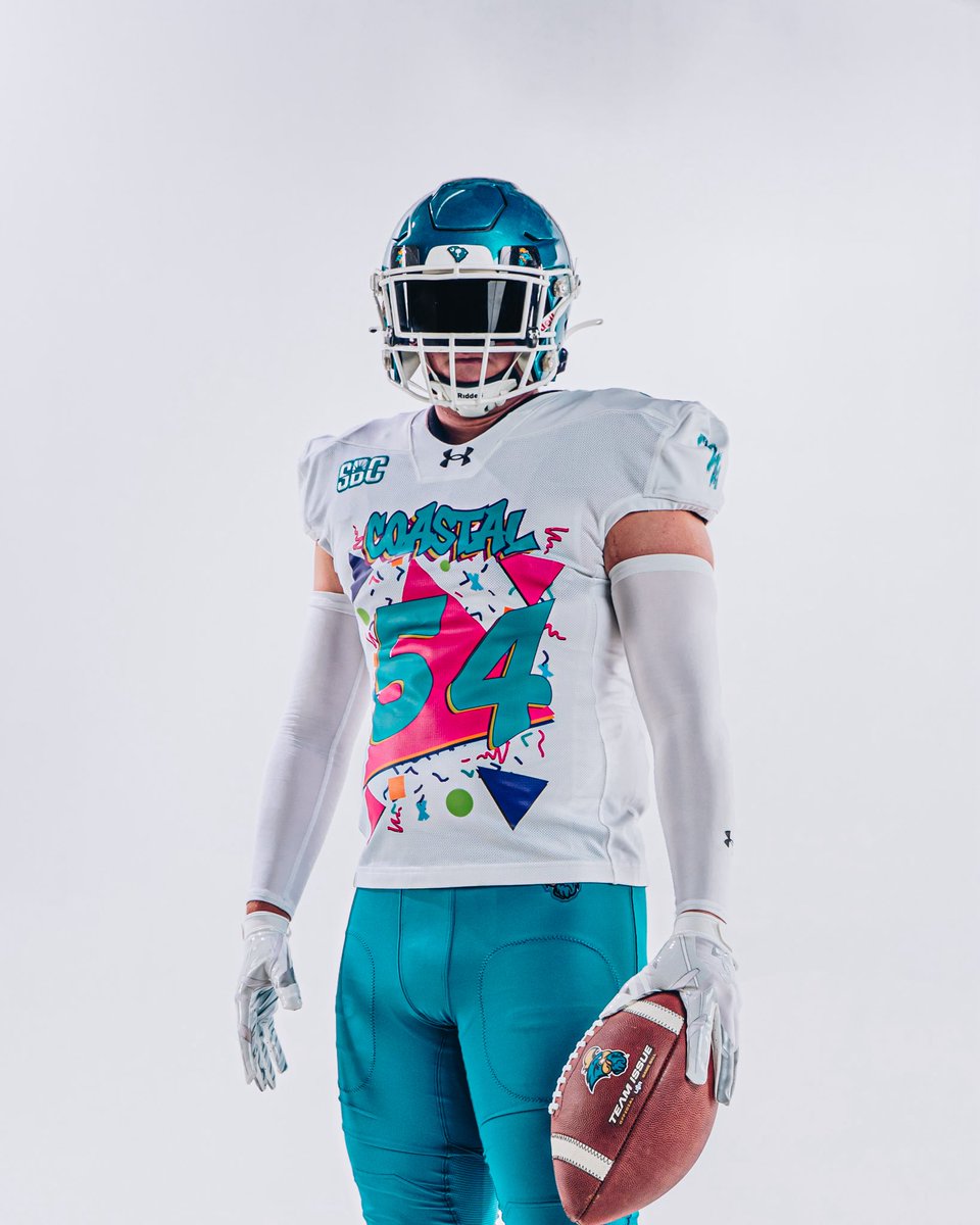 GoCCUsports's tweet photo. 90s night Friday 👌
More info ➡️ https://t.co/4BbsORS6fF https://t.co/ywtAxlP1ln