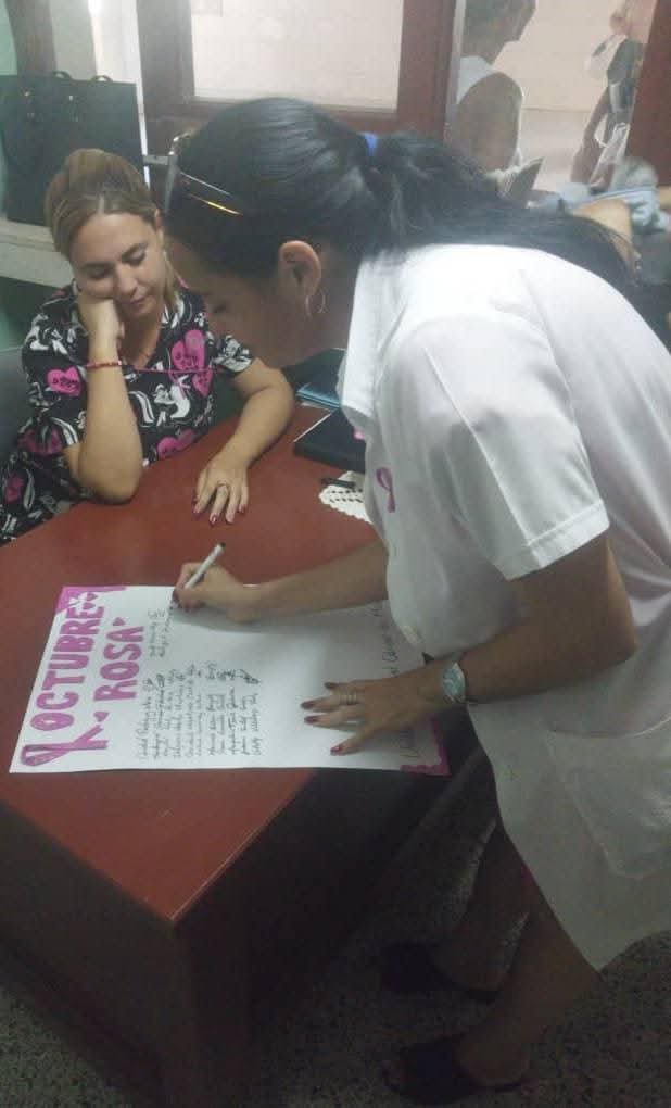 HfpMatanzas's tweet photo. 🩷 En #OctubreRosa, el @HFP promueve la educación y la prevención del cáncer de mama mediante charlas, materiales informativos y el compromiso de pacientes y especialistas. Informar, educar y acompañar fortalece el autocuidado y el diagnóstico oportuno en #Matanzas . 💗 #Cuba https://t.co/NcSqE3OhLM