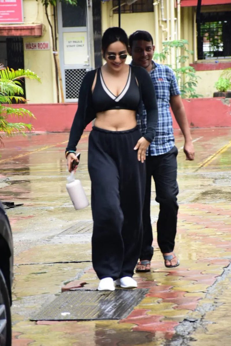 Actress_Fansss's tweet photo. #nehasharma 

Join the telegram channel below for more updates......
https://t.co/KIHKTUWKUX https://t.co/xMIJ39STGS