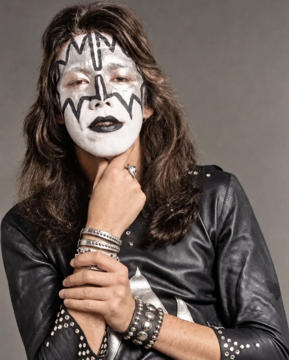 bob_robertnash's tweet photo. Ace Frehley was special, man.
#70sKISS https://t.co/agt8cViJPA