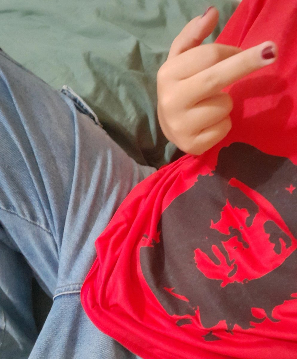 sbxlin's tweet photo. quem chamou os chupetinhas pro meu perfil? nao foi isso q eu pedi https://t.co/zNSuAY6Dix