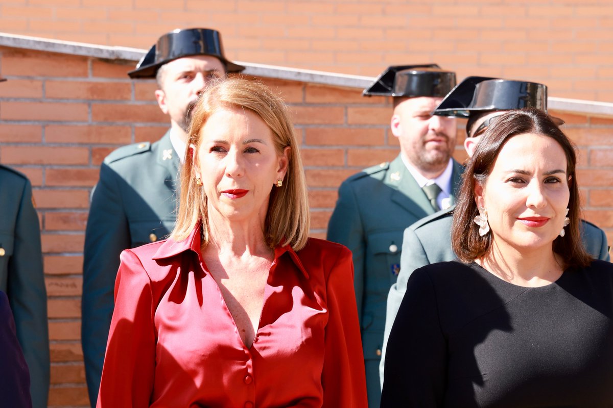 JanetteNovo's tweet photo. 🇪🇸 Hoy celebramos la #FiestaNacional y la festividad de la #VirgenDelPilar, patrona de la Guardia Civil.

Feliz #12deOctubre. Feliz día de la Hispanidad a ambos lados del Atlántico. Celebremos todo lo que nos une. https://t.co/wObaSKTomw