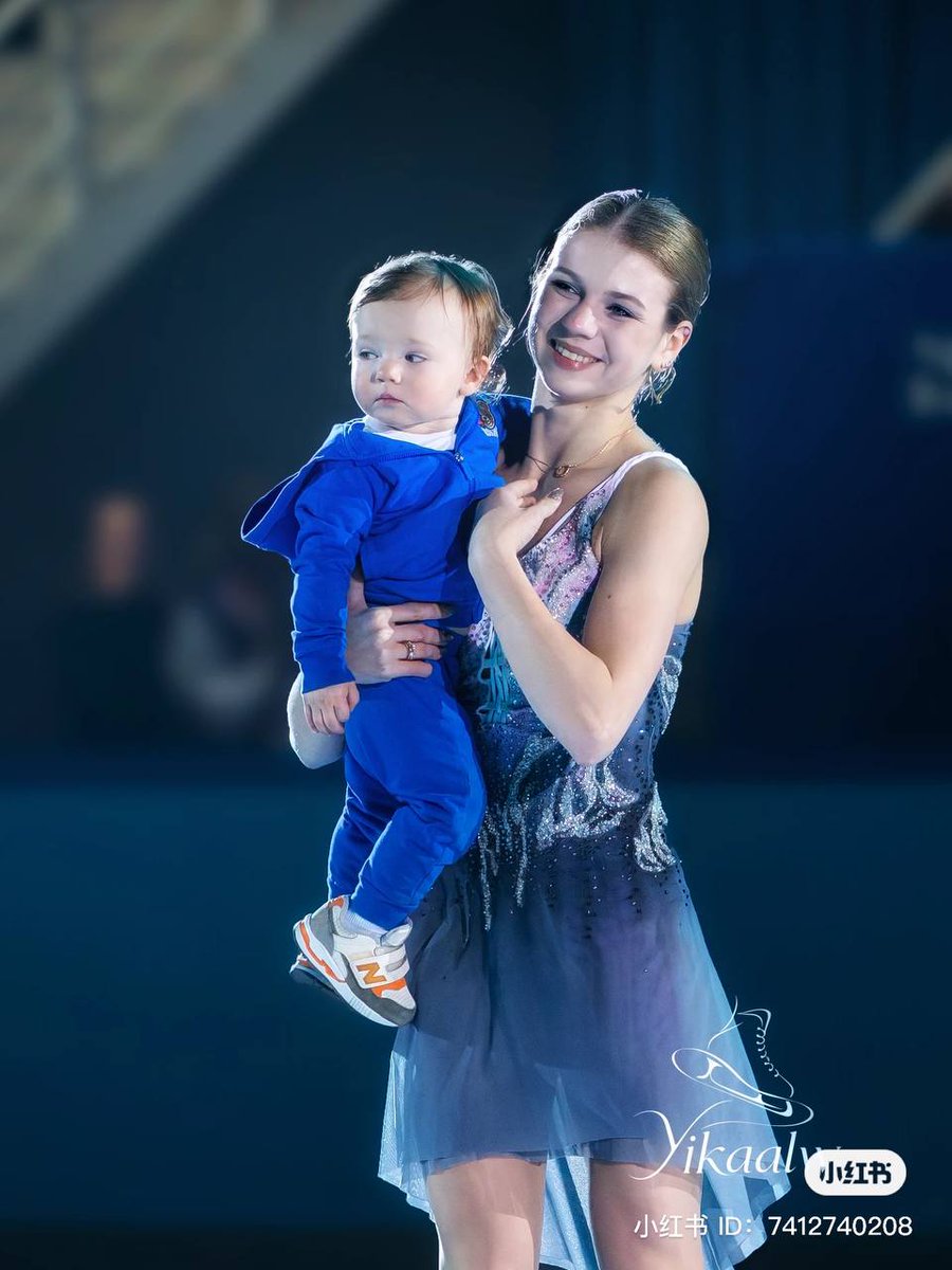 trusovaquad's tweet photo. 💙| Sasha with Misha at the Denis Ten Memorial Exhibition Gala.

via yikaalw https://t.co/RqlU4RjoMN