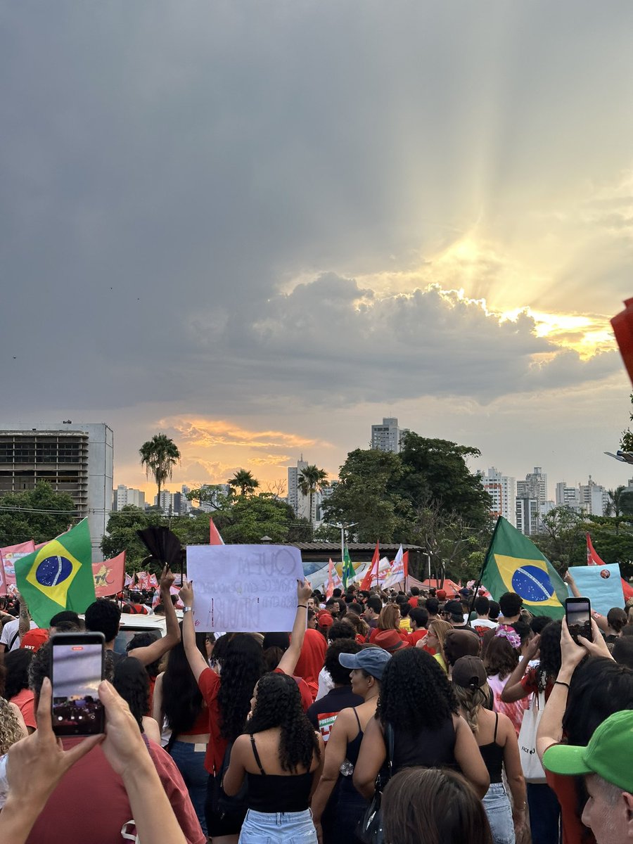 geekisson's tweet photo. @OnJackTallBack_ Goiânia performática https://t.co/0VGa67tgwU