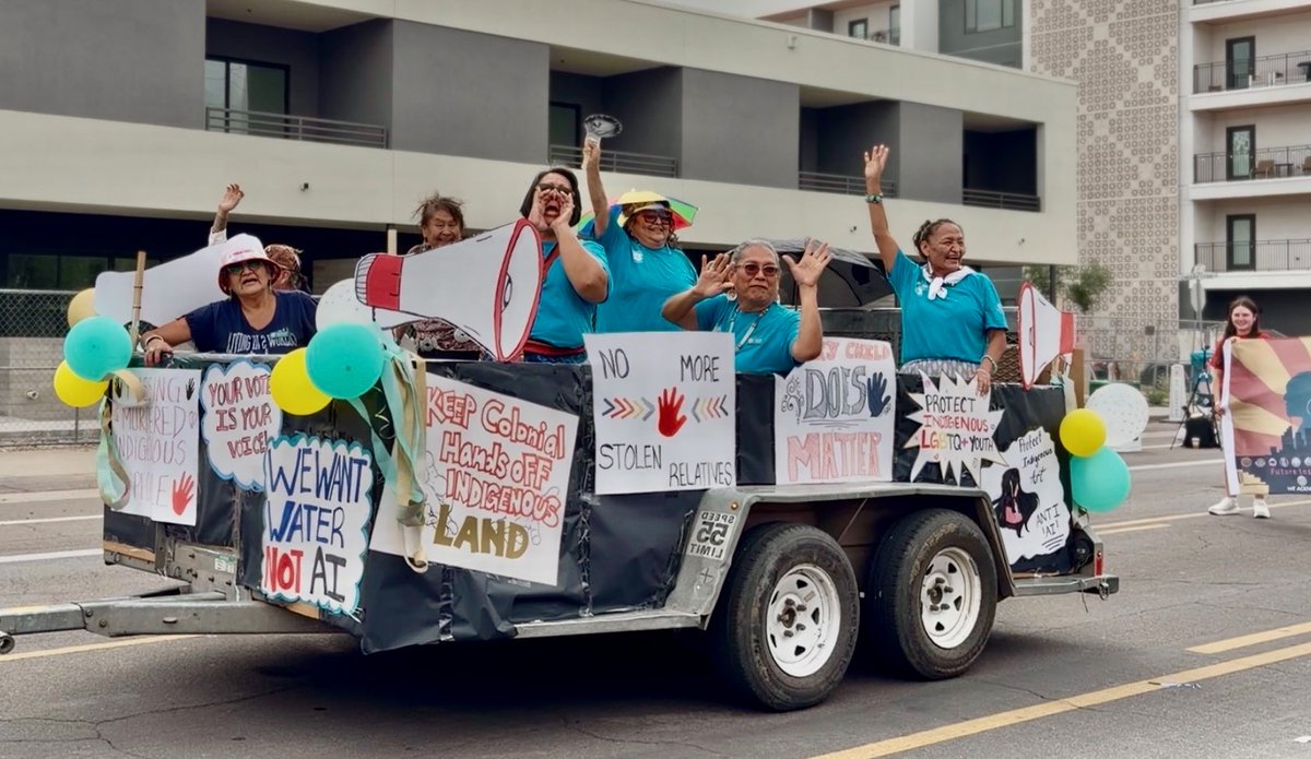 NAC_Phoenix's tweet photo. ❤️ WITH GRATITUDE! Thank you for being part of this celebration and for joining us in honoring Indigenous Peoples and cultures, not just on parade day, not just today, but every day.
#IndigenousPeoplesDay #NativeAmericanRecognitionDays #NACcommunity https://t.co/8SR4SgSp1Y