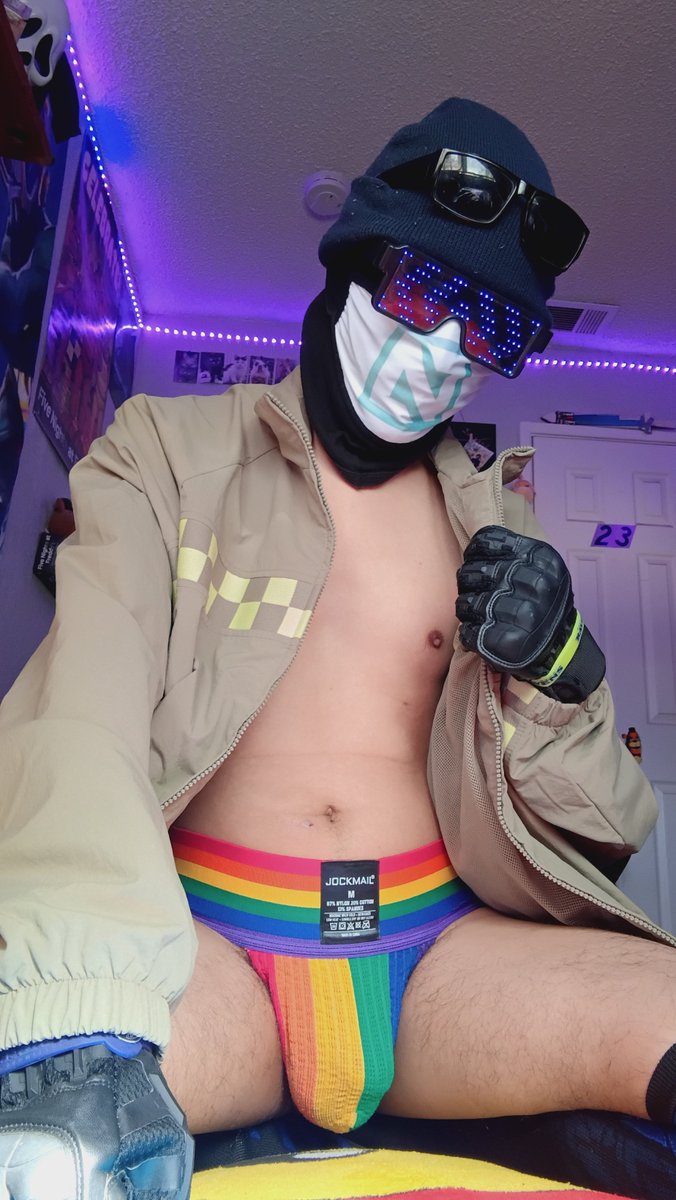 Neyxtou's tweet photo. Hehehe sup #jocktober you like close up Rainbow bulge xP https://t.co/Ac7L108676