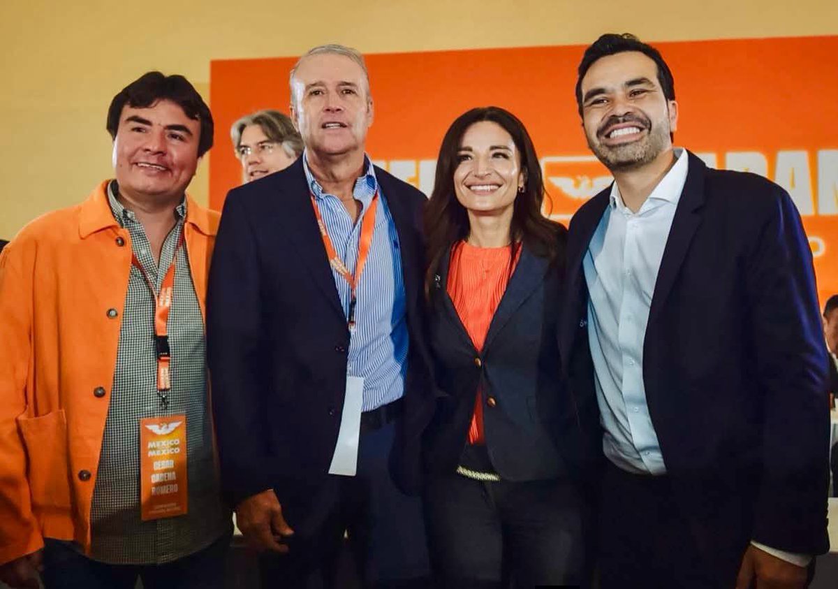 MarioCalzadaQro's tweet photo. Hoy inicio una nueva etapa en mi trayectoria política, agradezco a @MovCiudadanoMX por esta oportunidad y reitero mi compromiso de seguir trabajando por México y por Querétaro. Mantengo como prioridad el trabajo en favor de las familias y el desarrollo del estado. https://t.co/iCuSXw9uhy