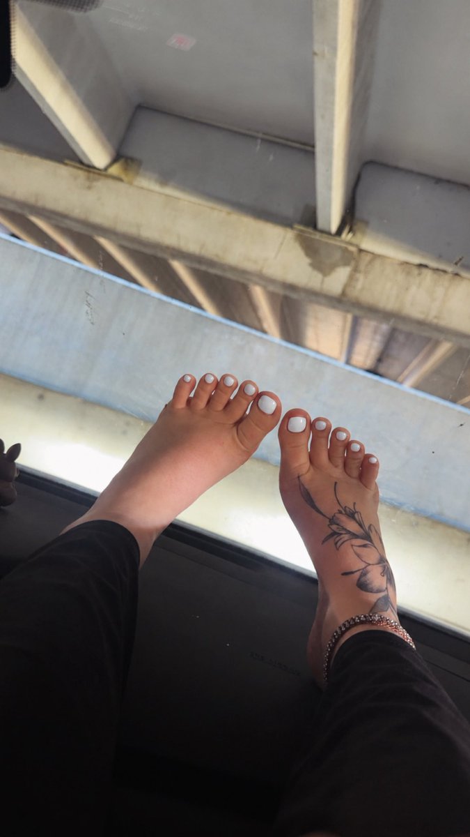 creamysoftsoles's tweet photo. What are you feet lovers up too today?
#feet #feetfetish #feetworship #feet. #feetbuyer #feetusa #buyingfeetcontent #sellingfeetcontent #feetpics #feetdom #findom #findomgoddess
#trending #feetfetishly #feetseller #findomdrain #findompiggy #soles https://t.co/RfVsEl1r84