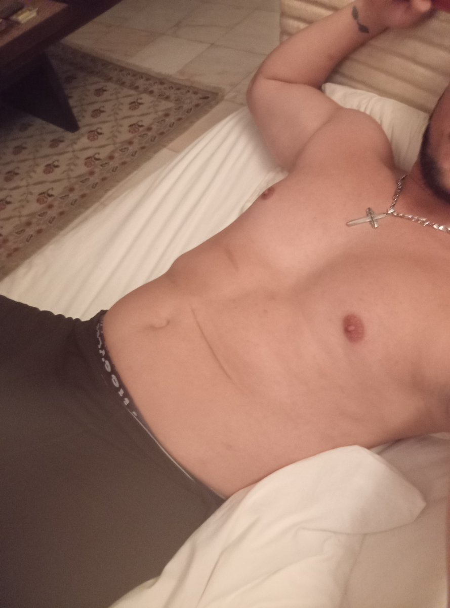 Arabell0o's tweet photo. Alguém pra me avaliar? 😈

#PINTOAWARDS
#PINTOSAWARD
#PINTOSAWARDS
#XOTAAWARDS
#BUNDASAWAR
#BUNDAAWARDS
#PEITOAWARDS
#TROCONUDS https://t.co/9ZS8M1WhNc