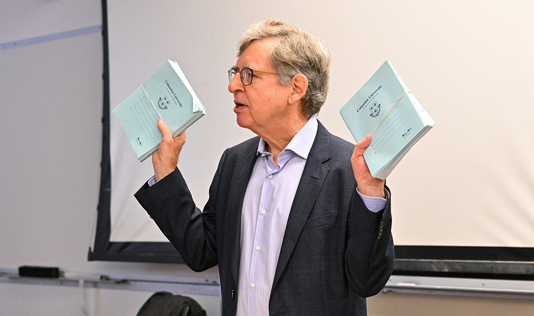 Columbia's tweet photo. What do you do after winning the @NobelPrize? If you're Columbia Professor Michael Woodford, newly named a Nobel laureate in Economic Sciences, you head to Uris Hall and give your students an exam. Woodford entered the classroom to cheers and applause from the students in his course “Cognitive Mechanisms and Economic Behavior.”

“It's just a staggering piece of news,” Woodford said of receiving the honor. He is the 16th Columbian to receive this prize in economics, and the University's 89th Nobel laureate.

Hear more from Woodford about the award: https://t.co/fvqtEQakBh

📹 Columbia University
📷 Diane Bondareff/Columbia University