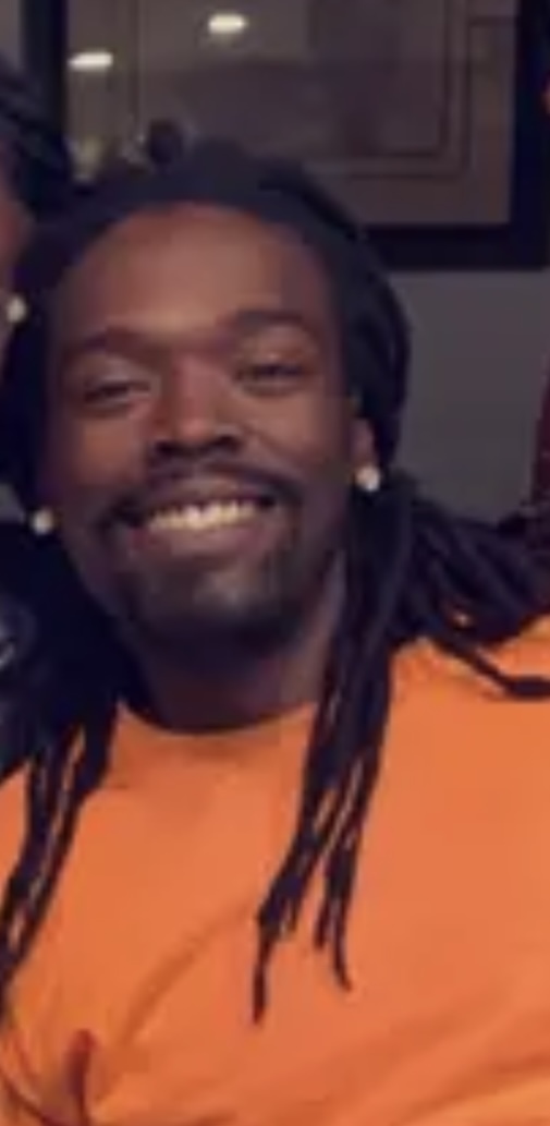 DysfunctionalR's tweet photo. Danger! Si Jones - Sacramento , California: Name: Si Jones
City: Sacramento , CA USA
Age: 33
Race: Black
Height: 6' 0''
Weight: 180 lbs.
Eye Color: Brown
Hair Color: Black
Gender: Male
Sexual… dlvr.it/TVtbmH #SiJones #GenitalHerpes #Sacramento #California #STDawareness https://t.co/biJ3VMNu6W