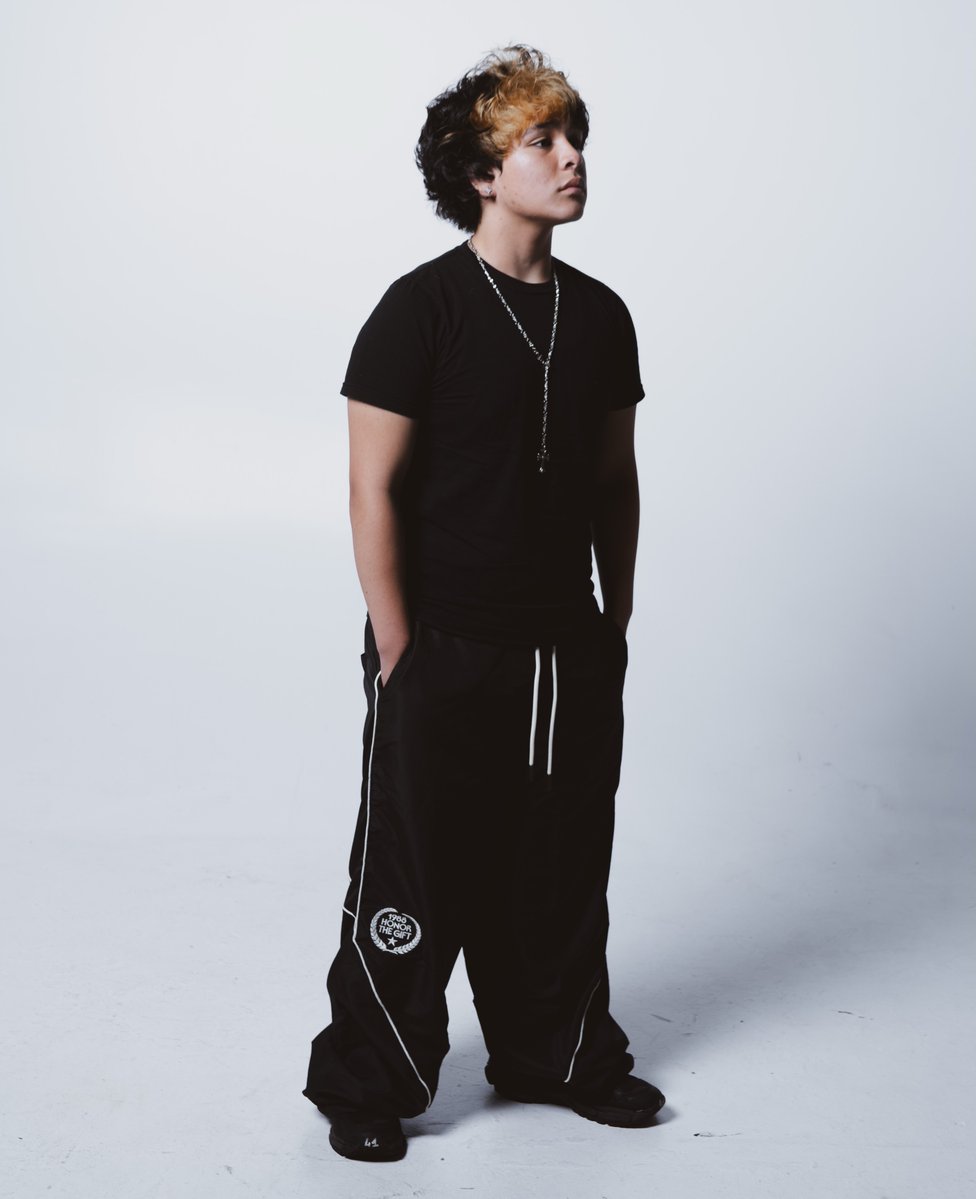 SolePlayATLANTA's tweet photo. Fall is Here, Honor the Gift Track Suit &amp; Sweats Available at Sole Play Honeycomb Ripstop Track Jacket - Black Honeycomb Ripstop Track Pant - Black Vintage Terry Sweatpant - Vintage Stone Model: 📸: https://t.co/haG6O5da8G