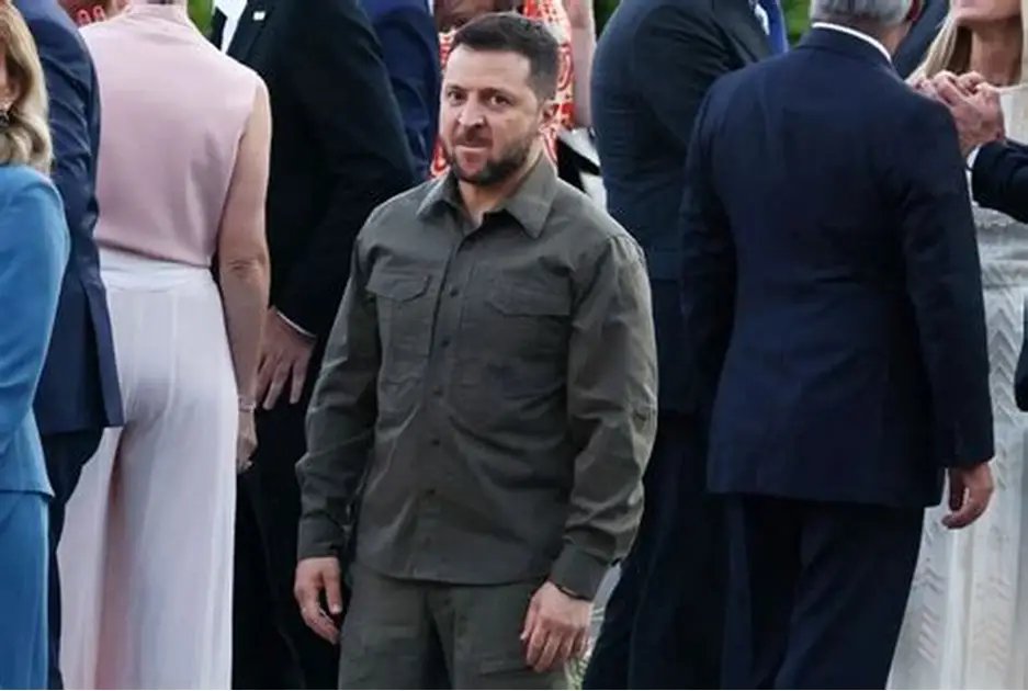 WendenGall's tweet photo. Трамп справді налаштований рішуче позбутись виродка Зеленського.

#США перестали надавати розвіддані.

Українська злочинна влада не сподівалась, що Трамп піде на такий крок.

Адже це сильно збільшить жертви серед цивільних, бо #ППО не буде мати раннього попередження про балістичні атаки і не зможе вчасно ключати тривогу.

Фактично, ракети будуть падати на голови людей неочікувано, зненацька.

Але, головне, про атаки не буде знати армія!

Так, це важке рішення, але Трамп його прийняв.

Адже це не Трамп немає чим захистити своїх громадян!

А захищати українців він не зобовʼязаний.

Це не Трамп запускає ракети по #Україна.

Прийняття цього важкого рішення свідчить про незламну рішучість Президента Трампа покласти край війні в Україні!

Сьогоднішня відсутність даних про старт російських ракет — попередження Трампа для Зеленського, його банди, "ультрапатріотів", хейтерів Трампа і всіх українців — демонстрація того, що буде з ними, якщо вони й далі не будуть протистояти здоровому глузду і відмовлятись від миру.

Сприйміть це серйозно, панове — жарти закінчились.

Наступним етапом буде відсутність розвідданих і #ЗСУ без звʼязку — Starlink теж буде відключено. А також відсутність американської зброї, припасів та техніки.

Все буде зроблено одночасно і швидко. 

#Зеленський має вибір:

1. Погодитись на існуючі нелегкі умови миру.

2. Бути розгромленим.

3. Піти з посади і зніти з себе цю відповідальність.

Вибір — за Зеленським.

P.S. Вибухи у Києві пролунали до тривоги: стало відомо про ракети, коли вони вже були над містом, до цього інформація про пуски навіть не надходила. Було застосовано до 8 ракет С-400, є збиття, але є і прильоти.