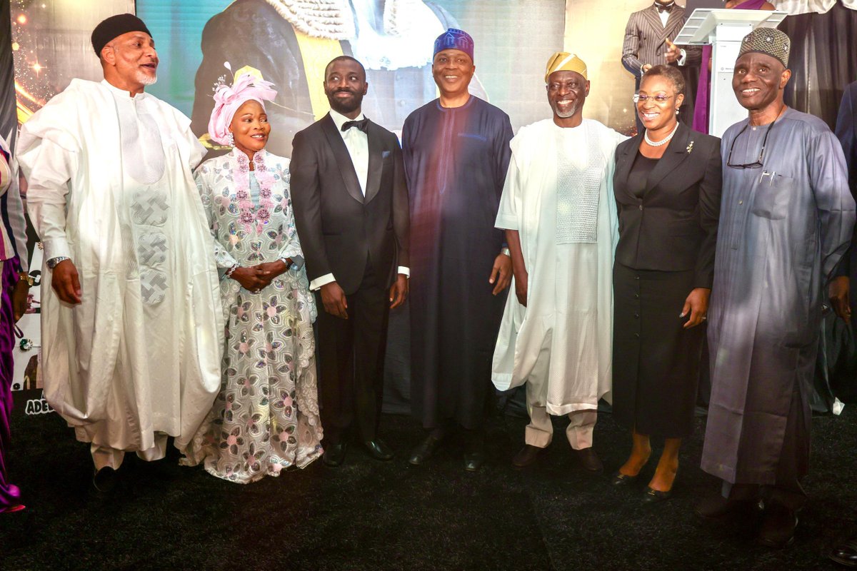 bukolasaraki's tweet photo. Congratulations once again, Mohammed Adelodun, SAN. May Almighty Allah (SWT) grant you wisdom in the years ahead and the grace to remain a role model to those coming after you. https://t.co/39KO8UtxMt
