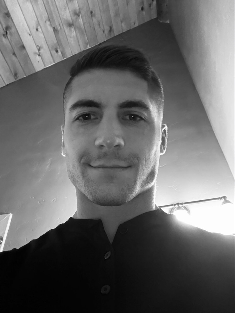 j592650's tweet photo. Monochrome Monday #nsfwtwt #abs #gym https://t.co/7z6JEuz2sC