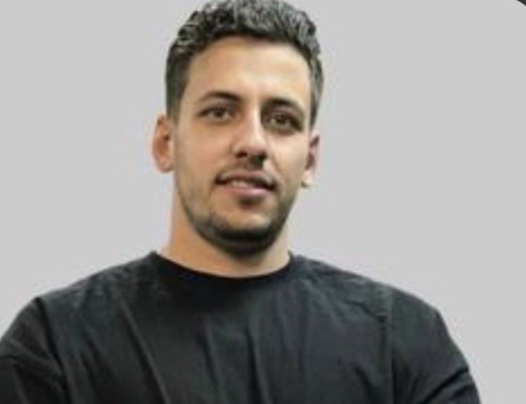NahalK87's tweet photo. 🚨URGENT: Reza Zanganeh is hours or days away from execution‼️
A 27-year-old mechanic. Sentenced to death for «working with Mossad.»
🆘Now he’s been moved to solitary confinement in Prison, the last step before execution‼️ Don’t let them succeed‼️Be his voice before it’s too late‼️
#RezaZanganeh #رضا_زنگنه