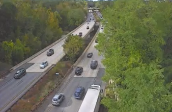 wdeltfx's tweet photo. A broken down tractor trailer on 476 NB after MacDade is causing delays. Stay to the left.
#Delco #DelawareCounty
#netde #wdeltrafficwatch #DETRAFFIC #DelawareTraffic
PC PennDOT https://t.co/SlpLCv4GgU