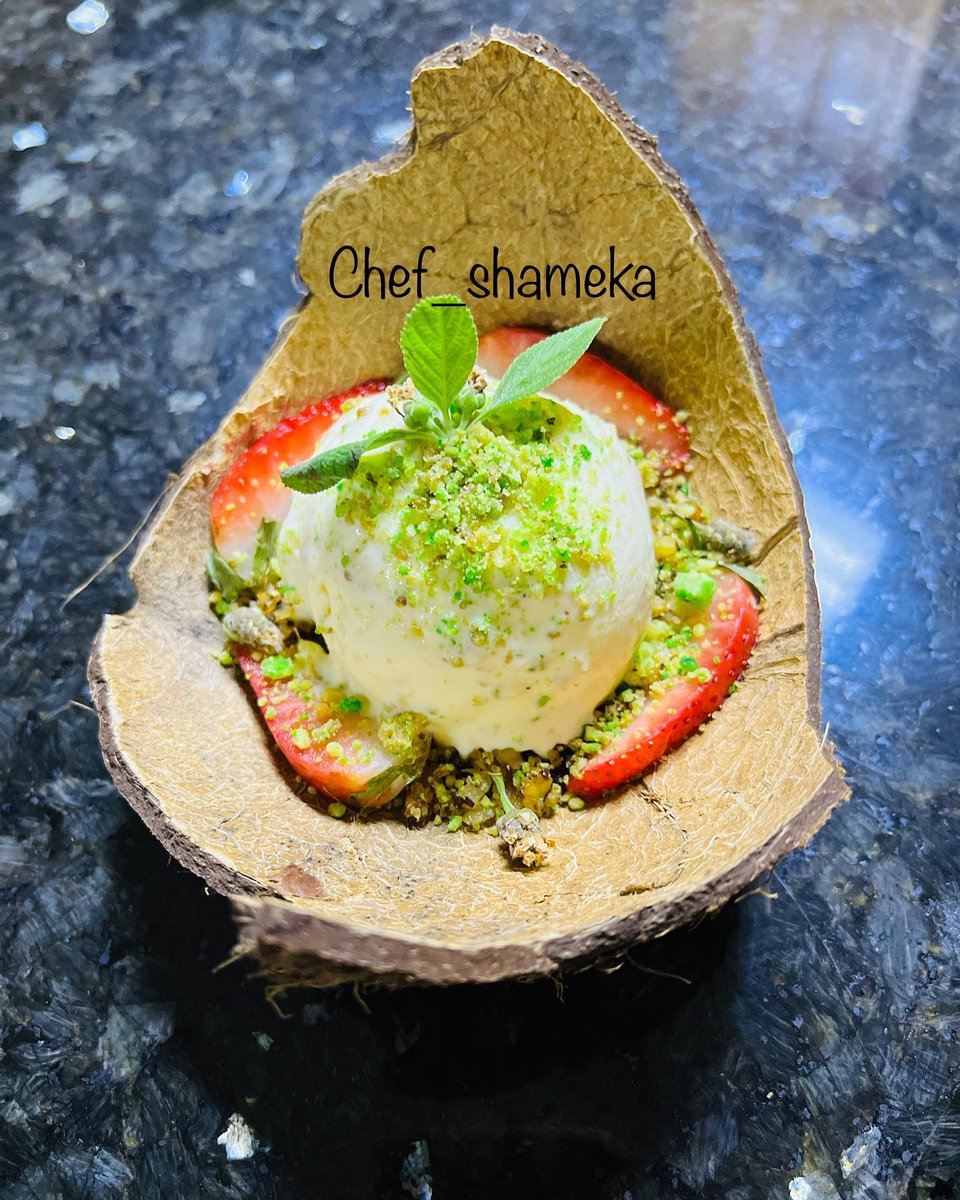 JimmysPLopezjQR's tweet photo. I call it the homemade charmer dessert. One bite will blow your mind. The taste is fantastic, phenomenal, breathtaking, and the praise could go https://t.co/2zpHJ7g8Tl