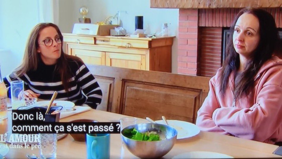 Zinczzh93k's tweet photo. #adp2026 La réponse flou sur la garde la fille c est vraiment bizarre avis ??? https://t.co/aLgxPlGFcm