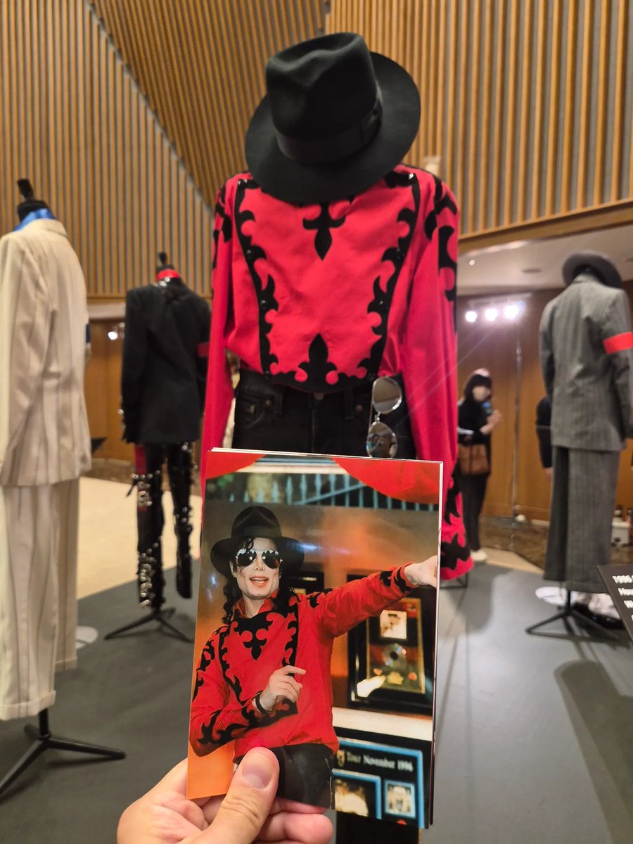 HardestFitPics's tweet photo. Michael Jackson Museum in Osaka, Japan (2026) https://t.co/hOUzd2yO8w