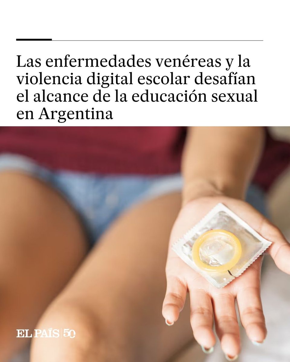 elpais_america's tweet photo. A 20 años de su sanción, la ley que estableció la educación sexual obligatoria en el país continua siendo arena de disputa y enfrenta el desfinanciamiento del Gobierno de Milei

https://t.co/jRxKTlLovQ https://t.co/vGfCF7rDU8