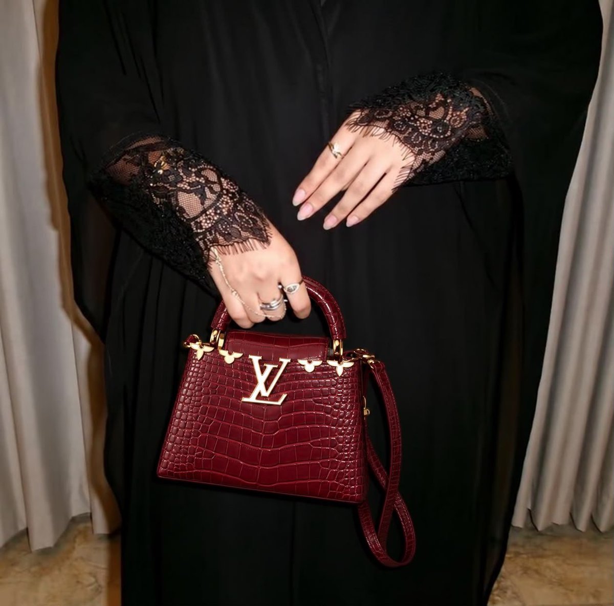 adaamastore's tweet photo. Louis Vuitton Capucines Mini
سعر الشنطة بالموقع الرسمي : 26,000 ريال
الان بموقعنا بسعر : 1999 لأول شخصين فقط https://t.co/ybu7PfE0KY