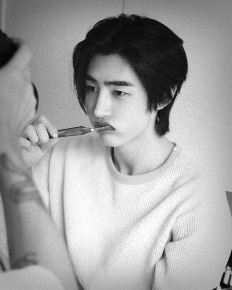 pretty_hoonnie's tweet photo. ᅠᅠᅟᅠᅠᅟᅠᅠᅟᅠᅠ
       
ㅤဣ   ࿙࿚𝅦۬۬࿙  ㅤֺ☁️ㅤ࿚𝅦۬۬࿙࿚ㅤဣ

 𝗡ame : Park Sunghoon
 𝗡ickname : Steve/Hoonie
 𝗔ge : 20 años
 𝗦tature : 1,72
 𝗣asatiempo : Patinaje y diseño de modas

𝗘xtra: Alfa pasivo + Cerezas
                Gay/Soltero

⌕ : amigos &amp; pareja (Evan) https://t.co/0itDFK8cxP