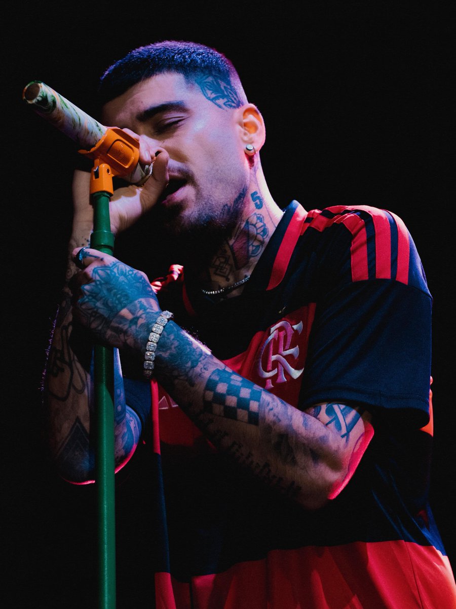 ZaynSquadBrasil's tweet photo. "BRASIL, EU TE AMO! OBRIGADO" - Zayn 🥹🇧🇷 https://t.co/4xP1uJfzEk