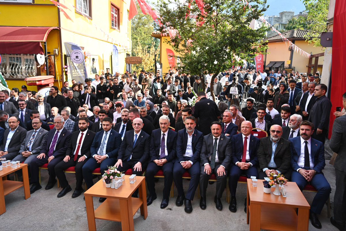 iekarayel's tweet photo. Cumhurbaşkanlığı YİK Başkan Vekilimiz Sayın İsmail Kahraman’ın teşrifleriyle; ilimle aydınlanan, imanla yoğrulan sarsılmaz ruh ve fikir kalemiz Millî Türk Talebe Birliği #Bursa Şubesi yeni hizmet binasının açılışını gerçekleştirdik.

Hayırlı, mübarek olsun.

#MTTB https://t.co/Pj2iX230k2