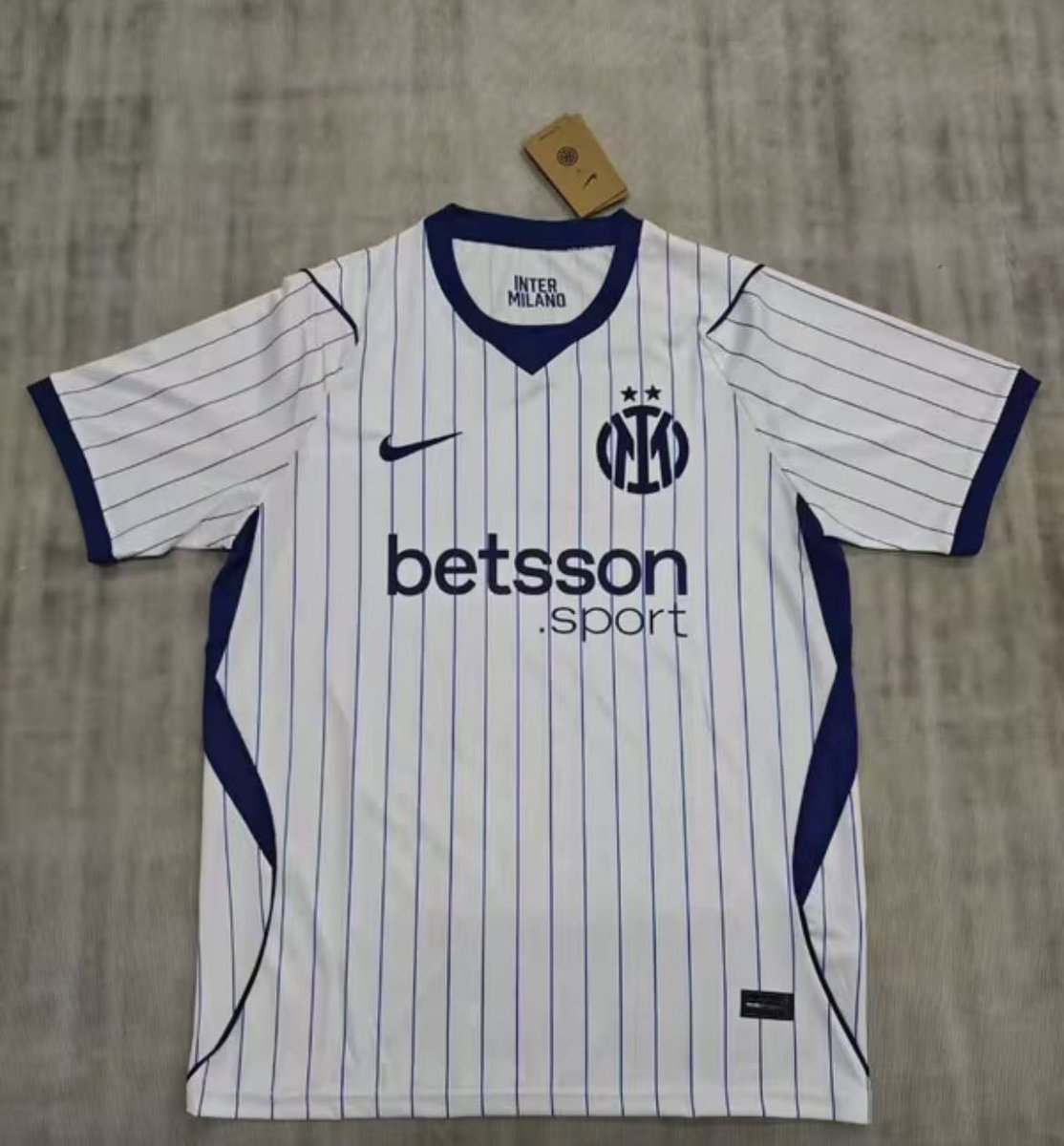 phaelpereiraFla's tweet photo. Inter de Milão Away 26/27 #inter
https://t.co/VMLe8R9nH8 https://t.co/YOlvAw81QP