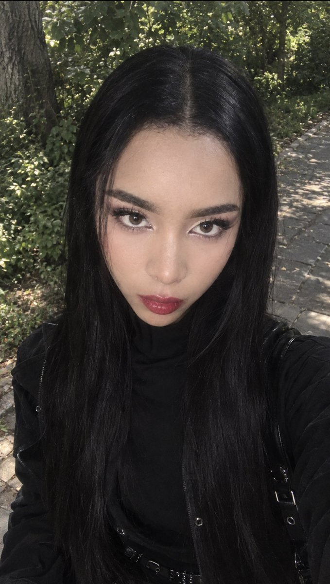 rsyn0_'s tweet photo. フランス人です、 https://t.co/hZwFt46k4j