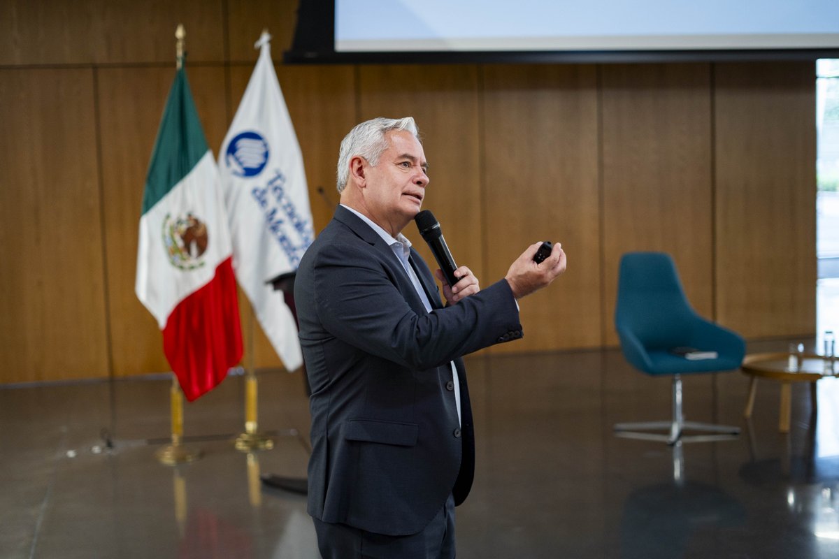 TECcampusMTY's tweet photo. 🌳 ¿Qué se necesita para convertirse en un líder de impacto? 

Fortalecer nuestras raíces, enfrentar los miedos y aprender a escuchar a los demás, son algunas de las claves que compartió Mario Adrián Flores, vicerrector en Monterrey y director general del campus Monterrey. https://t.co/fXgVcgGpU2
