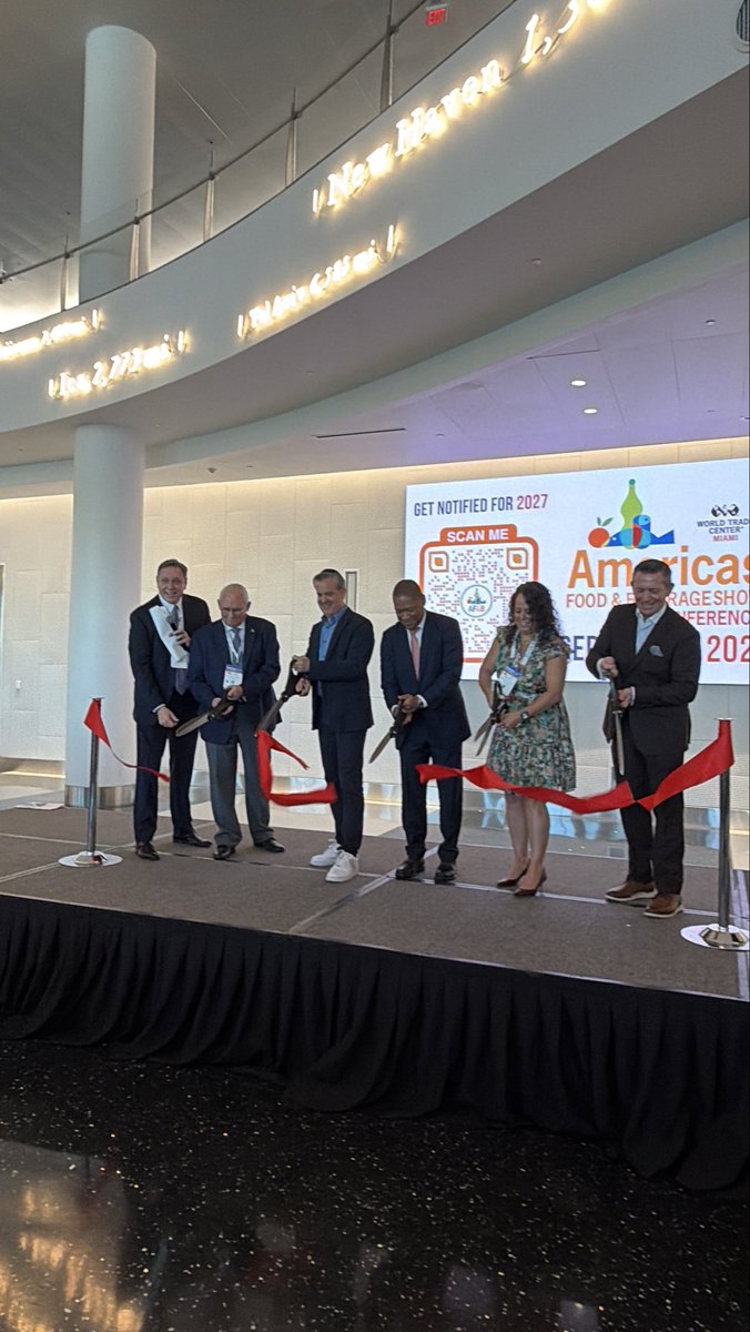 StevenMeiner's tweet photo. Recent Happenings: From Hispanic Heritage events to school gatherings, ribbon cuttings and community forums, here's a look at recent moments with residents, educators, business leaders and community partners across @MiamiBeachNews.

✅ Americas Food & Beverage Show 2026
✅ Flamingo Park HOA Meeting
✅ Gift of Life
✅ Meet & Greet with Miami Beach Principals
✅ 22nd Annual Miami Hispanic Heritage Business Expo & Conference
✅ Rivani Grand Opening 
✅ Barrier Island Coastal Mayors' Meeting
✅ North Shore Park Hispanic Heritage Festival
✅ Scott Rakow Senior Event
✅ SoBe West Community Forum
✅ Soirée des Arts – Mediterranean Edition
✅ UNIDAD Hispanic Heritage Celebration
✅ Final Budget Public Hearing
✅ Resort Tax Document Signing
✅ Easterseals 36th Annual Festival of Chefs
✅ Miami Business Club
✅ MB Chamber of Commerce 11th Annual Heroes Breakfast
✅ Rabbi Mann Birthday Celebration
✅ Carnegie Mellon University (CMU) Miami Dinner
✅ Simchas Beis Hashoeva Celebrations 
✅ CMU Miami Press Conference

Grateful for every conversation, celebration, and milestone shared with our community.