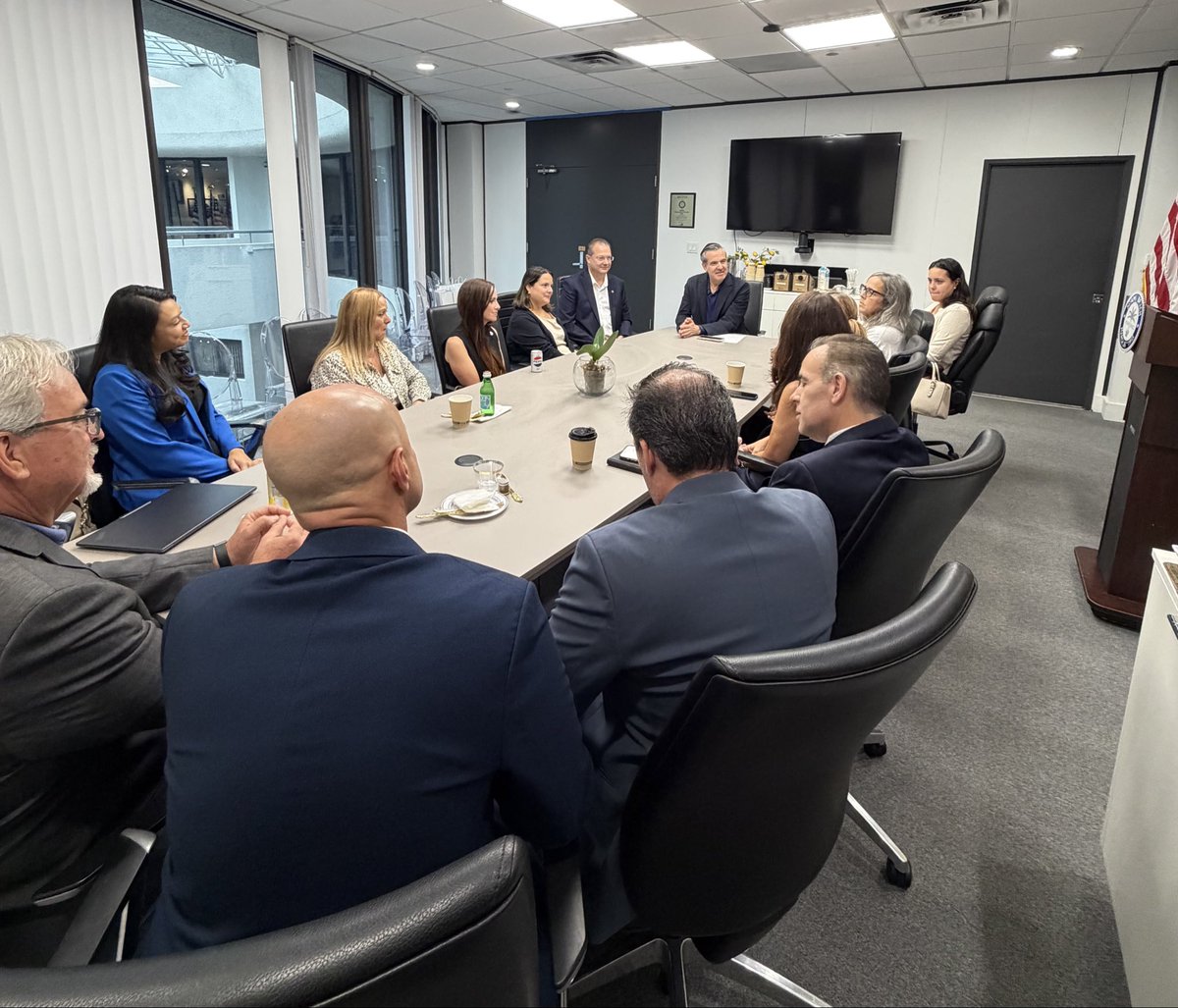 StevenMeiner's tweet photo. Recent Happenings: From Hispanic Heritage events to school gatherings, ribbon cuttings and community forums, here's a look at recent moments with residents, educators, business leaders and community partners across @MiamiBeachNews.

✅ Americas Food & Beverage Show 2026
✅ Flamingo Park HOA Meeting
✅ Gift of Life
✅ Meet & Greet with Miami Beach Principals
✅ 22nd Annual Miami Hispanic Heritage Business Expo & Conference
✅ Rivani Grand Opening 
✅ Barrier Island Coastal Mayors' Meeting
✅ North Shore Park Hispanic Heritage Festival
✅ Scott Rakow Senior Event
✅ SoBe West Community Forum
✅ Soirée des Arts – Mediterranean Edition
✅ UNIDAD Hispanic Heritage Celebration
✅ Final Budget Public Hearing
✅ Resort Tax Document Signing
✅ Easterseals 36th Annual Festival of Chefs
✅ Miami Business Club
✅ MB Chamber of Commerce 11th Annual Heroes Breakfast
✅ Rabbi Mann Birthday Celebration
✅ Carnegie Mellon University (CMU) Miami Dinner
✅ Simchas Beis Hashoeva Celebrations 
✅ CMU Miami Press Conference

Grateful for every conversation, celebration, and milestone shared with our community.