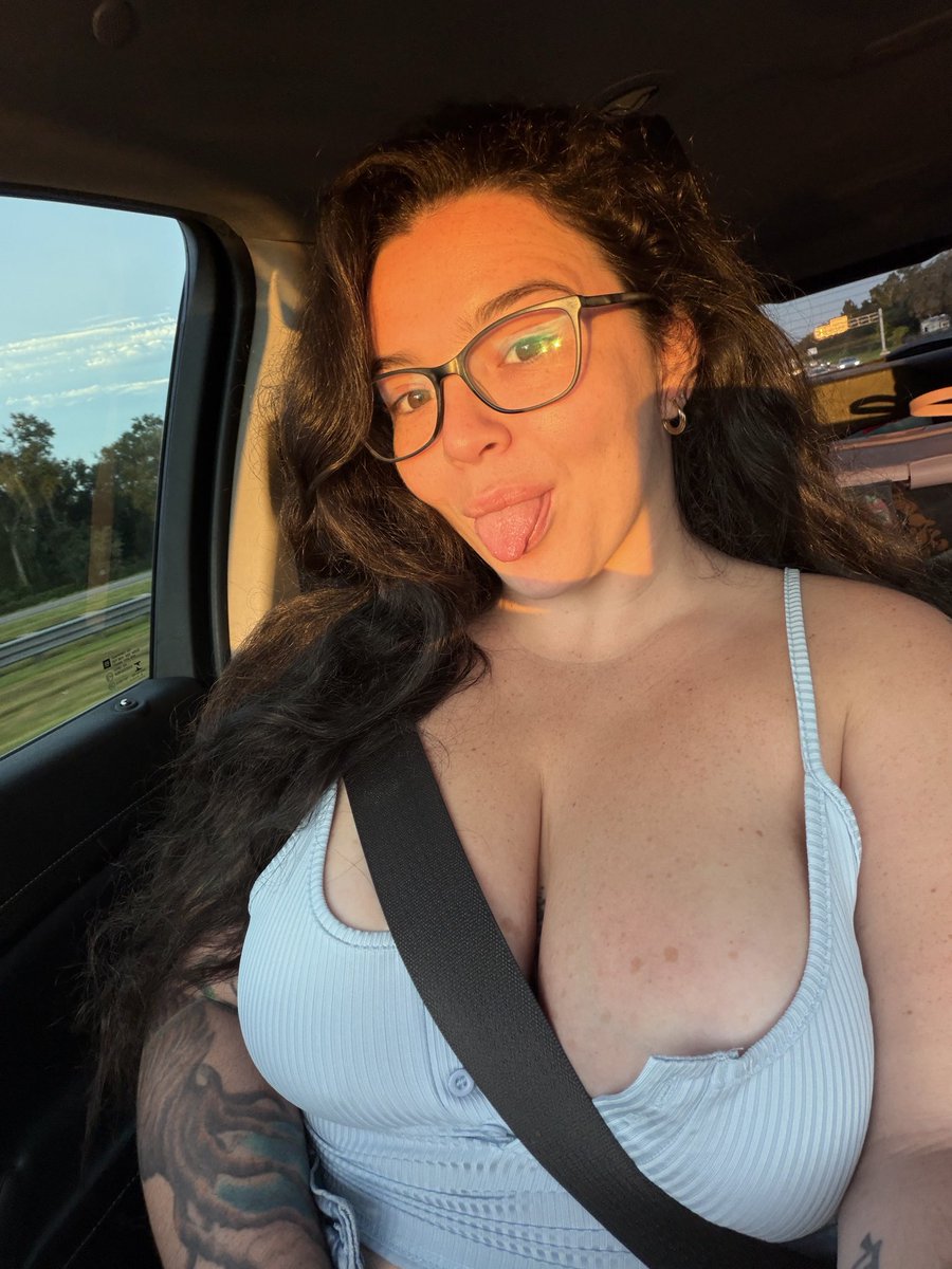 smileynessOF's tweet photo. Safety first 😘 https://t.co/9tHIYuiKJa