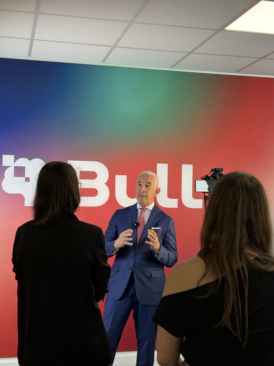DDNintelligence's tweet photo. Europe's next era of AI infrastructure is taking shape in Angers. 🇫🇷

DDN was proud to join partners and customers at the inauguration of Bull's newly rebuilt Angers factory. 

Take a look at some of the moments DDN shared with our partners and customers at the inauguration 📸 

@BullAIDestiny