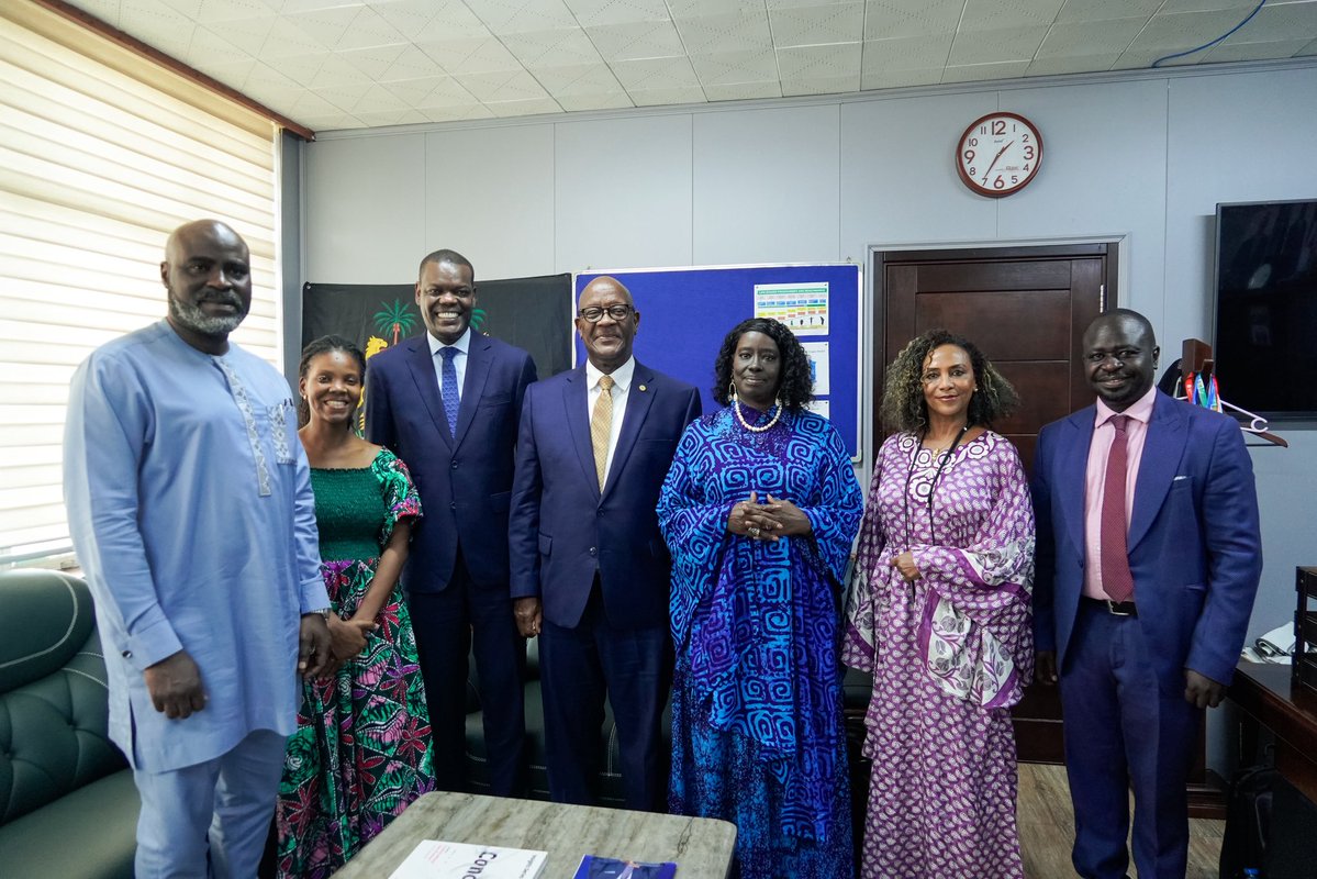 mohs_sl's tweet photo. @DembyAustin hosted a high-level United Nations Economic Commission for Africa #UNECA delegation to discuss health financing models for SL. The reform is simple: a free basic package at the point of care plus contributory insurance, so illness doesn’t push families into hardship. https://t.co/U5v6YMthF4