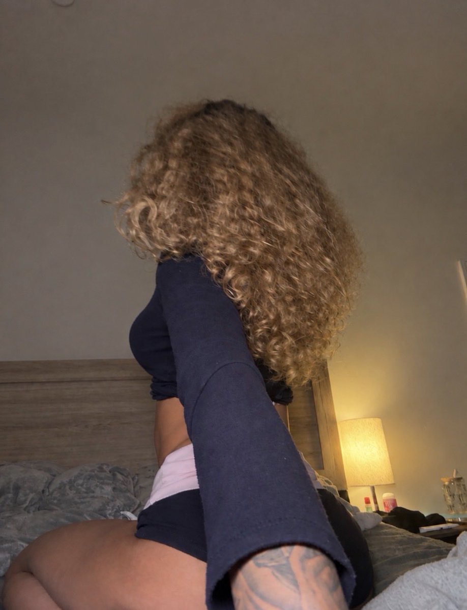 aloranoell's tweet photo. I love how god blessed me w some good hair 😩 https://t.co/te9JzmKTJY