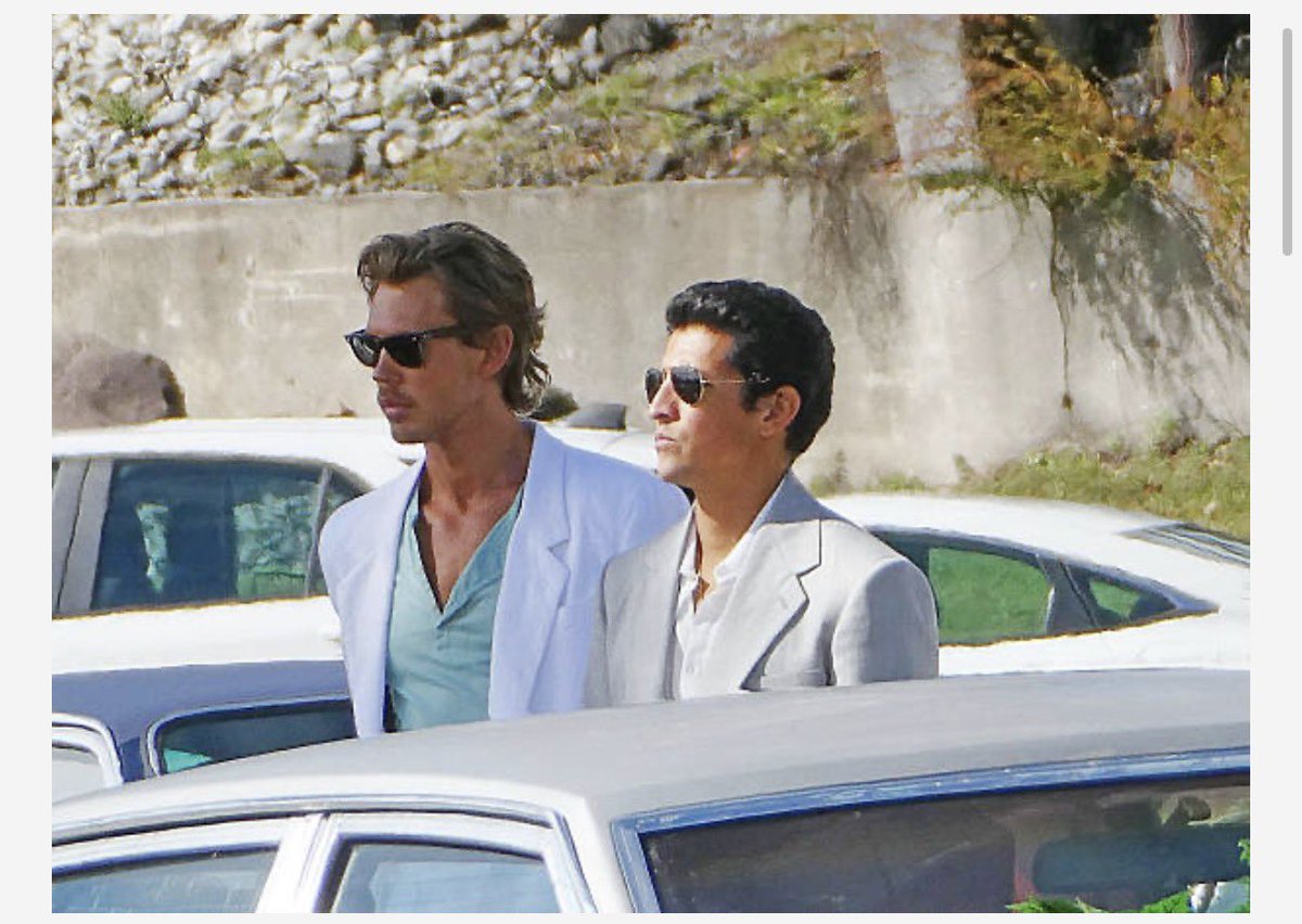butlerbliss_'s tweet photo. Austin Butler and Danny Ramirez photographed on the set of “Miami Vice ‘85” - October 12th 📸 https://t.co/eton1iUYnC