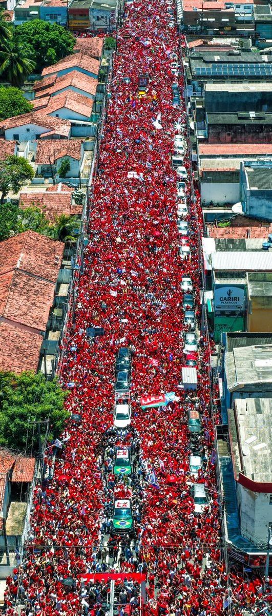 fsfreitas_13's tweet photo. Não estamos mais diante de uma campanha eleitoral; estamos diante de um movimento cívico, de um ato genuinamente popular acima dos partidos; das direções e acima do próprio candidato.

 Não é o PT que está mobilizando a campanha é a campanha que está mobilizando o PT. https://t.co/Vk1NVdn1gd