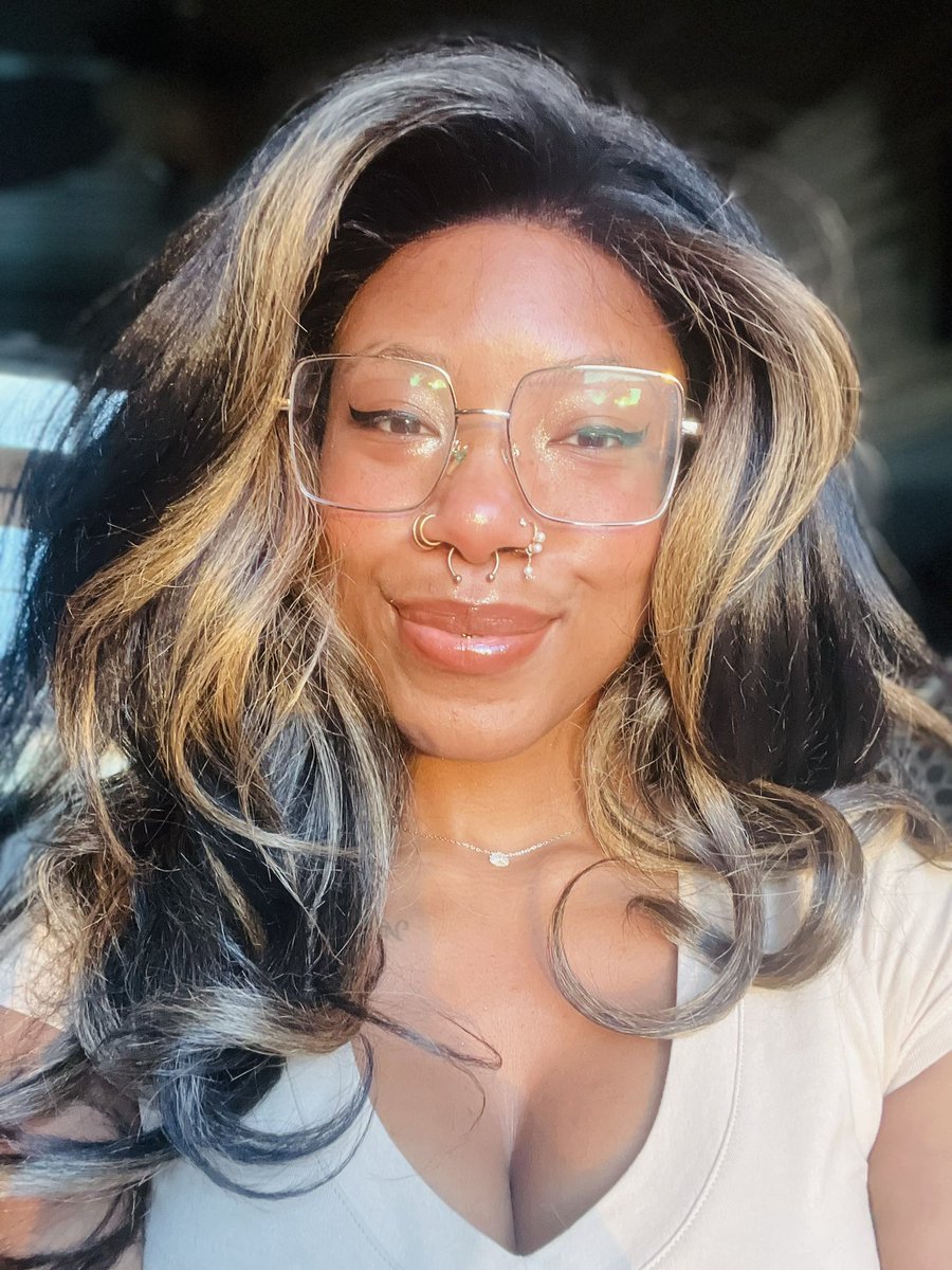 doublednthemorn's tweet photo. Me n the sun be rockin real bad https://t.co/K7ojv2mx0W