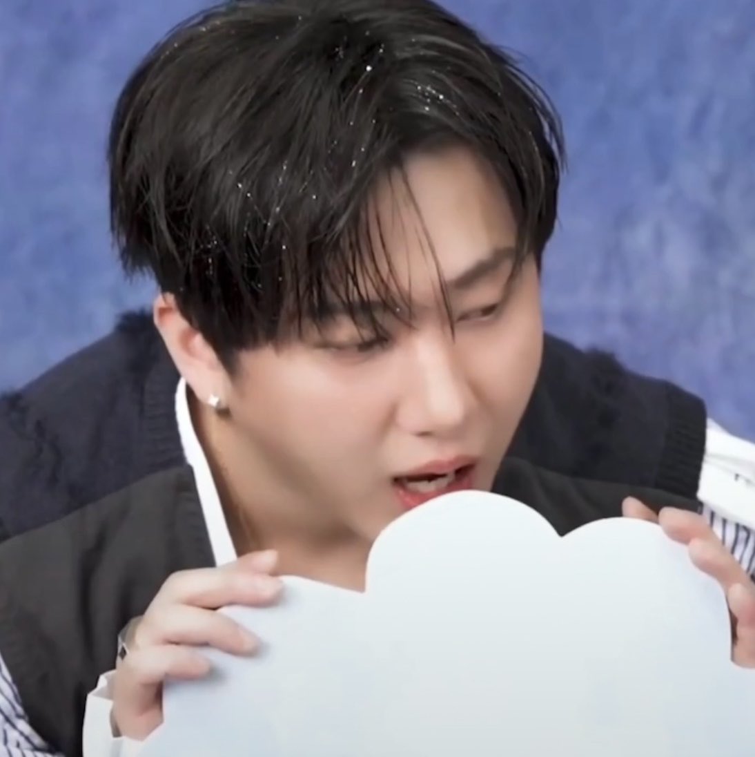 mooizers's tweet photo. oh bunny why are you so cute even ໒꒰՞ ܸ. .ܸ՞꒱ა https://t.co/V3dumY85oi