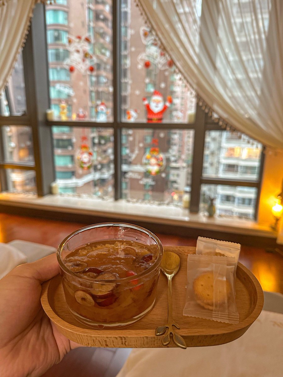 YDMVB0YXNC86cyP's tweet photo. 「夢の扉を開いた瞬間、ドキドキが迸る——小さな奇跡が待つカーテンの向こうで」 https://t.co/f42Gehtc5O
