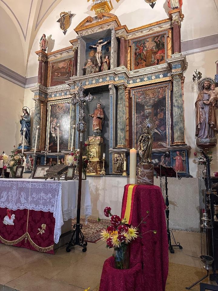 tradicionespana's tweet photo. 📷 Misas tradicionales en el XX domingo después de Pentecostés y la festividad de Ntra. Sra. del Pilar en León. https://t.co/MdPQxw2Ucj