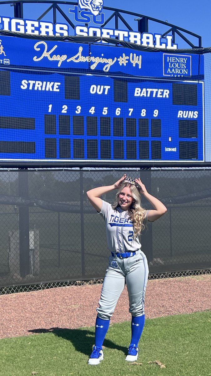 LilyHester2027's tweet photo. I had an amazing visit @TNStateSoftball today! Thank you @CoachG_14274 and @kaleiharding for showing me what being a tiger is all about! I also loved the family atmosphere on campus! Go Tigers! @CoachSaiDaniels @UnityPirillo @LadyVikingsSB1 https://t.co/BPOktPbHlp