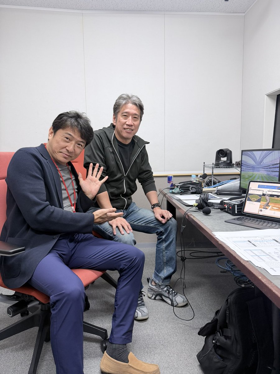 ugksports's tweet photo. おはようございます🤗

今日は、MLBポストシーズン中継@jsports_yakyu です。
このあとAM5時55分からNLチャンピオンシップシリーズ、ブルワーズ🆚ドジャースの第2戦を生中継でお伝えします。

解説は、#野口寿浩 さんです。

山本投手の先発試合でドジャースは1勝1敗のタイに戻せるか⁉️
相手は、今季ホームで先発負けなしのヘンダーソン投手です。

お楽しみに‼️