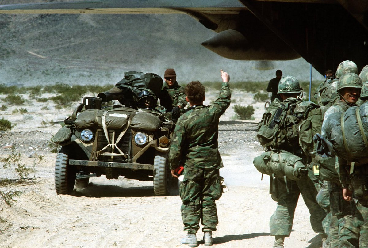 trip_to_valkiri's tweet photo. US Army Paratroopers, California, 1982. https://t.co/45fIeC81tl
