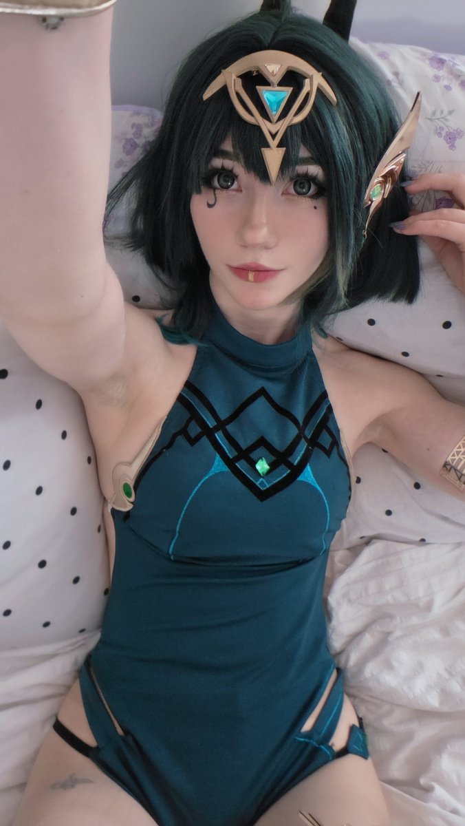 _shhh_bequiet_'s tweet photo. Cel3bi bodysuit Nefer 💚 https://t.co/S1HkhcNe00