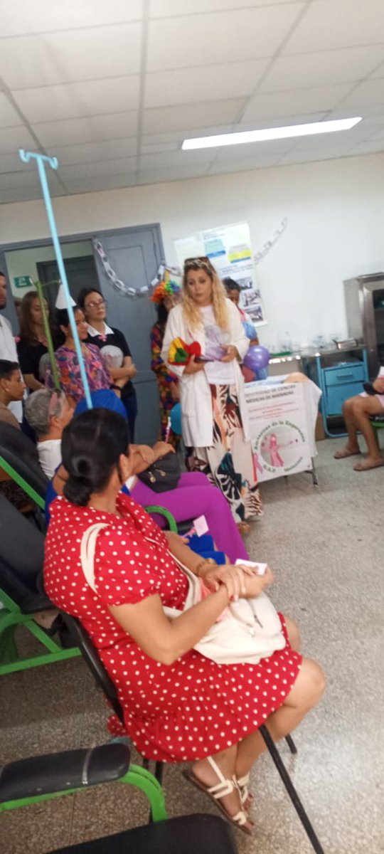 HfpMatanzas's tweet photo. 🩷 👩‍⚕️ Dra. C. Lena Alonso Triana encuentra en #AmazonasDeLaEsperanza  forma de cuidar desde la psicología, la ciencia y la sensibilidad. Junto a las mujeres operadas de cáncer de mama, siembra confianza, fortalece la resiliencia y acompaña sueños que renacen #333Matanzas 🌸 #Cuba https://t.co/YIsPcKggoJ